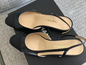 NEW CHANEL Black Slingback Flats Size 39 - Goatskin & Grosgrain
